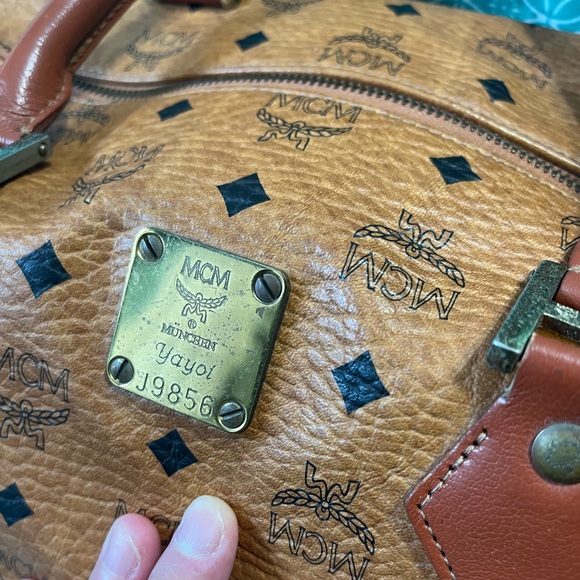 MCM Boston shape duffel - Picture 3 of 15